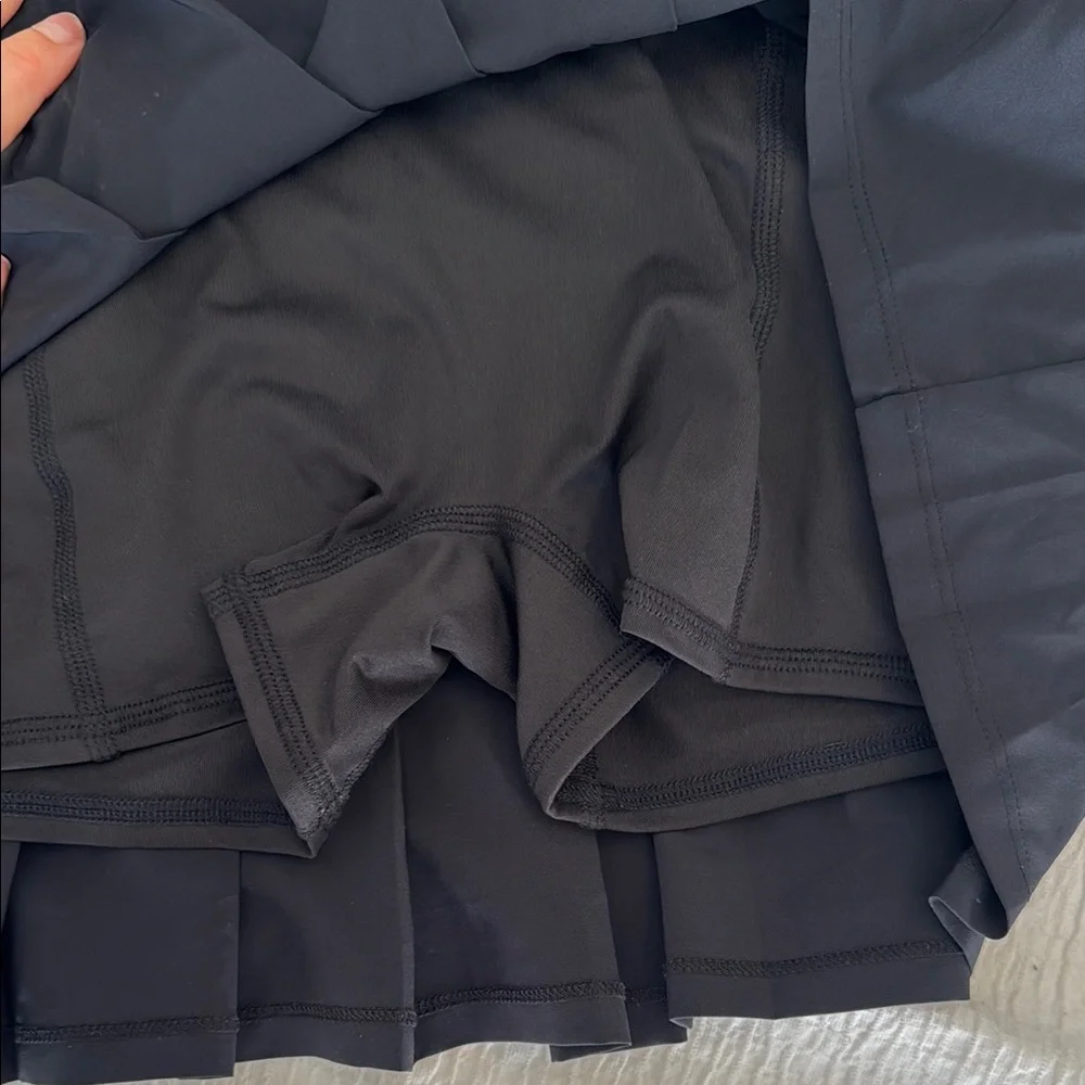 ALO Yoga Black Women's Skirt
